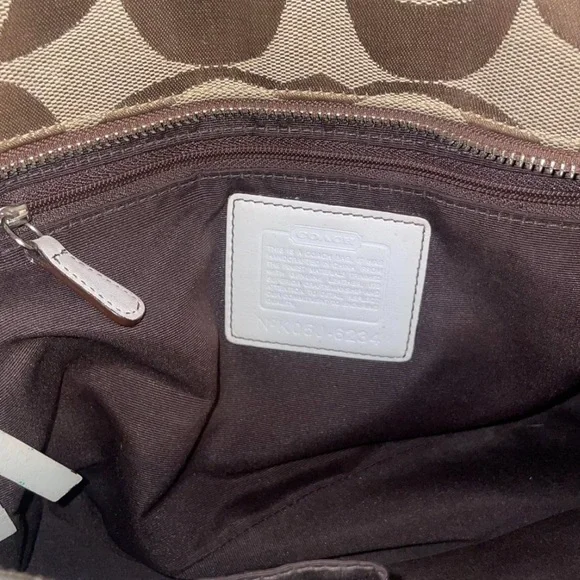 Coach— gallery canvas signature coach bag - Picture 4 of 6